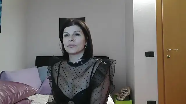 Snapshot of MISXY chatting on January 11, 2025, 8:10 pm MISXY online show from January 11, 2025, 8:10 pm