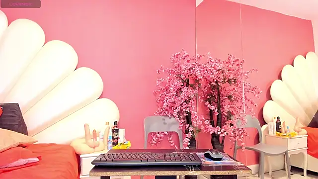 Zoey Donovan online show from March 12, 2025, 10:39 pm