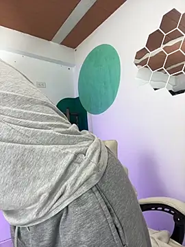 LollaByer online show from October 2, 2025, 9:33 pm