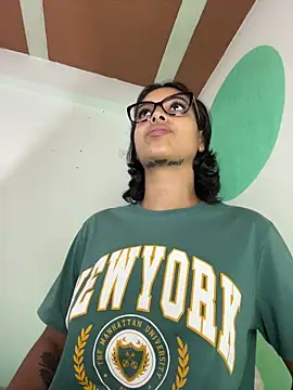 LollaByer online show from April 19, 2026, 9:06 pm