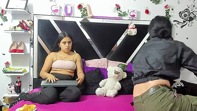 thedream girls online show from September 17, 2025, 12:07 pm