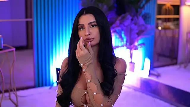 IsabelleHunt online show from February 10, 2025, 8:53 am