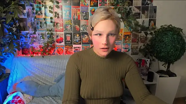 Kleo Godde online show from September 12, 2025, 9:48 pm