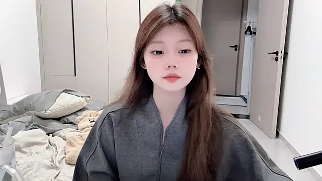 yangyang-1115 online show from September 23, 2025, 5:21 am