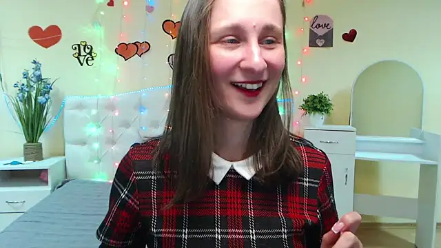 MichelLeee online show from February 28, 2025, 3:15 pm