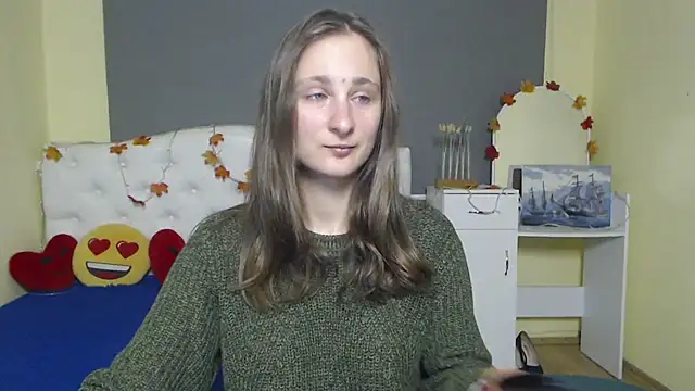 MichelLeee online show from November 13, 2025, 12:26 pm