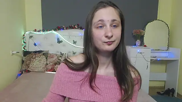 Snapshot of MichelLeee chatting on April 29, 2026, 12:20 pm MichelLeee online show from April 29, 2026, 12:20 pm