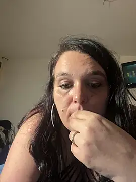 butterflyass900 online show from December 9, 2024, 4:26 pm