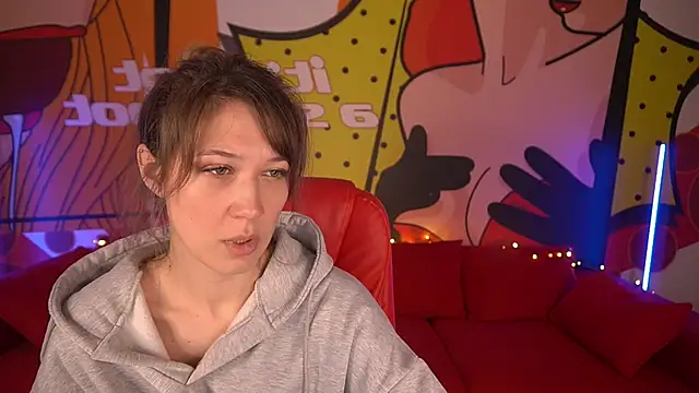 DreamyLinaa online show from February 3, 2025, 7:29 am