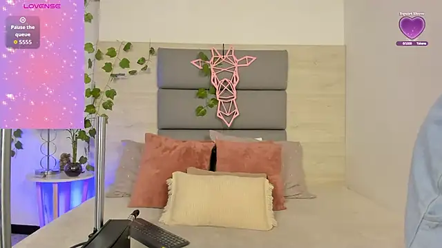 AshleyHill2 online show from November 28, 2025, 3:42 am