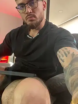 DimitriSullivan  online show from March 13, 2025, 9:26 pm