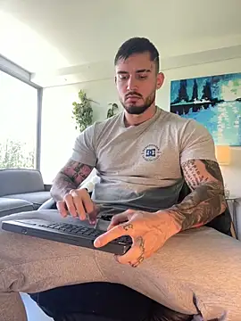 DimitriSullivan  online show from April 3, 2026, 5:55 pm