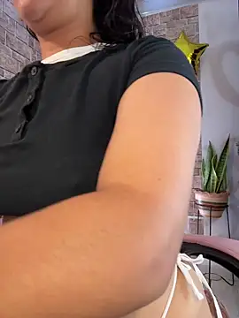 Lady Rey online show from April 17, 2026, 9:18 pm