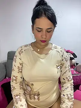 Leyna Kenet online show from January 18, 2025, 4:26 am