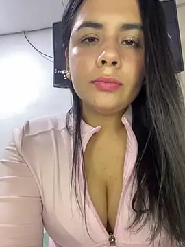 Leyna Kenet online show from February 15, 2026, 11:34 pm