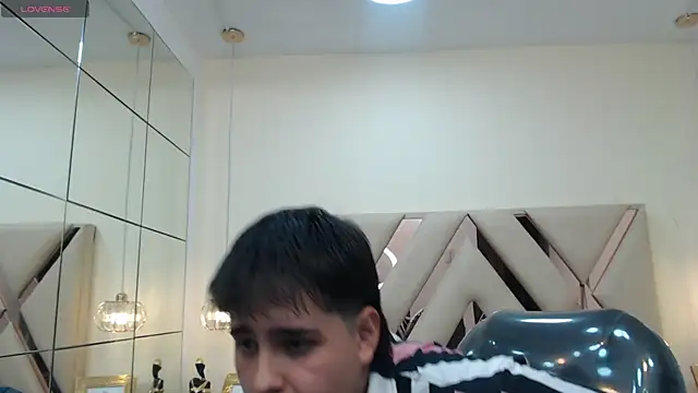 Snapshot of AndrewPherson chatting on January 29, 2025, 7:00 pm AndrewPherson online show from January 29, 2025, 7:00 pm