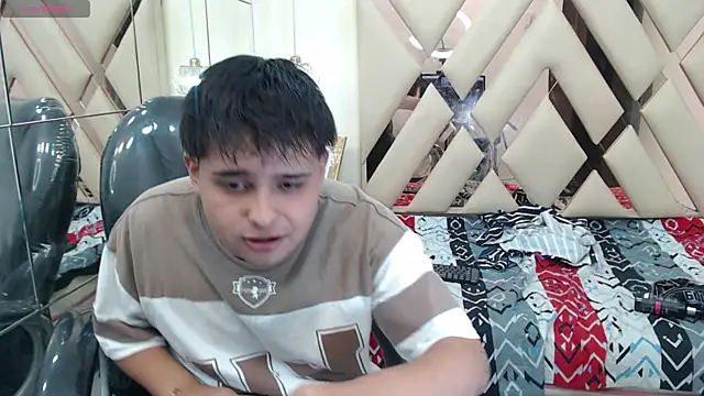 Snapshot of AndrewPherson chatting on January 30, 2025, 3:51 pm AndrewPherson online show from January 30, 2025, 3:51 pm