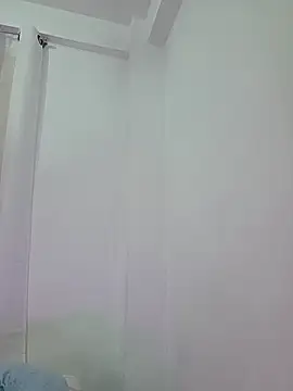 NeredaXxx online show from December 17, 2025, 9:32 pm