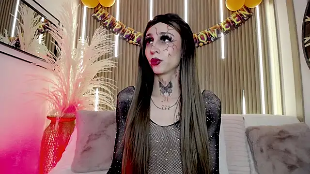 Aniie Doll online show from October 30, 2025, 8:20 pm