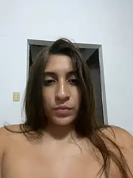 Snapshot of bigasssweet_2 chatting on January 23, 2025, 3:37 am bigasssweet 2 online show from January 23, 2025, 3:37 am