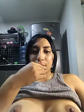 Snapshot of bigasssweet_2 chatting on October 3, 2025, 1:02 am bigasssweet 2 online show from October 3, 2025, 1:02 am