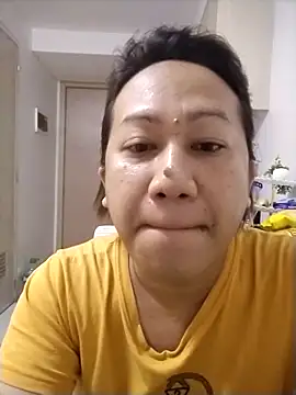 Snapshot of playtimesussy69 chatting on October 5, 2025, 3:32 pm playtimesussy69 online show from October 5, 2025, 3:32 pm