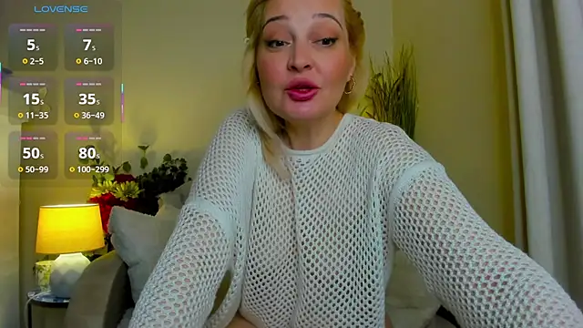 Milena candyy online show from April 18, 2026, 7:58 pm