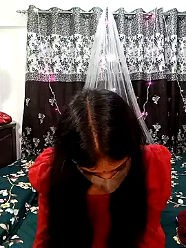 Snapshot of Cute-Bhavya chatting on January 7, 2025, 2:53 am Cute-Bhavya online show from January 7, 2025, 2:53 am