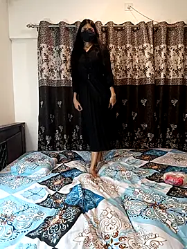 Snapshot of Cute-Bhavya chatting on September 12, 2025, 5:07 am Cute-Bhavya online show from September 12, 2025, 5:07 am