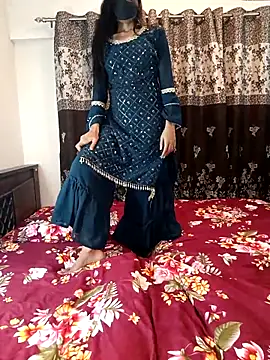 Snapshot of Cute-Bhavya chatting on September 23, 2025, 7:44 am Cute-Bhavya online show from September 23, 2025, 7:44 am