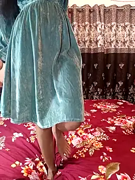 Snapshot of Cute-Bhavya chatting on September 26, 2025, 3:54 am Cute-Bhavya online show from September 26, 2025, 3:54 am
