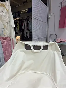 Selenaaaaa- online show from April 14, 2026, 5:57 am