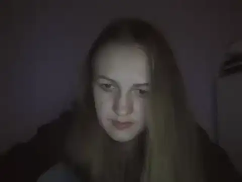 Snapshot of Milaniya261 chatting on February 8, 2025, 12:28 am Milaniya261 online show from February 8, 2025, 12:28 am