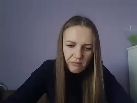 Snapshot of Milaniya261 chatting on February 12, 2025, 8:38 am Milaniya261 online show from February 12, 2025, 8:38 am