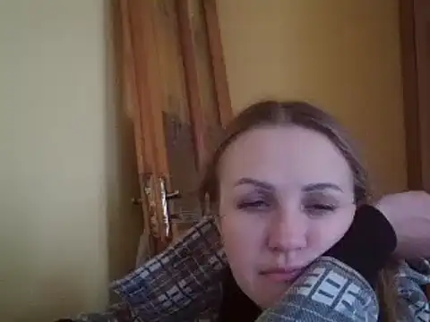 Snapshot of Milaniya261 chatting on February 24, 2025, 12:16 pm Milaniya261 online show from February 24, 2025, 12:16 pm