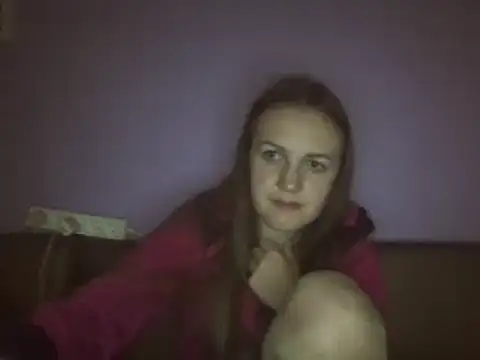 Snapshot of Milaniya261 chatting on March 16, 2025, 12:45 am Milaniya261 online show from March 16, 2025, 12:45 am