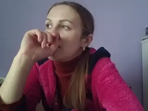 Snapshot of Milaniya261 chatting on March 17, 2025, 9:01 am Milaniya261 online show from March 17, 2025, 9:01 am