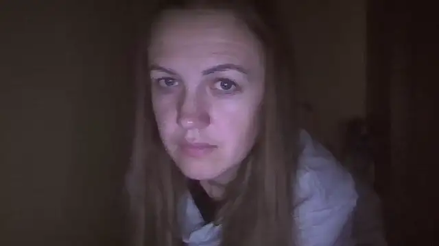 Snapshot of Milaniya261 chatting on October 15, 2025, 12:55 am Milaniya261 online show from October 15, 2025, 12:55 am