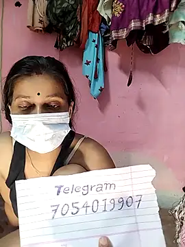 riyagupta5 online show from September 15, 2025, 5:24 pm