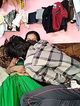 riyagupta5 online show from November 30, 2025, 4:55 pm