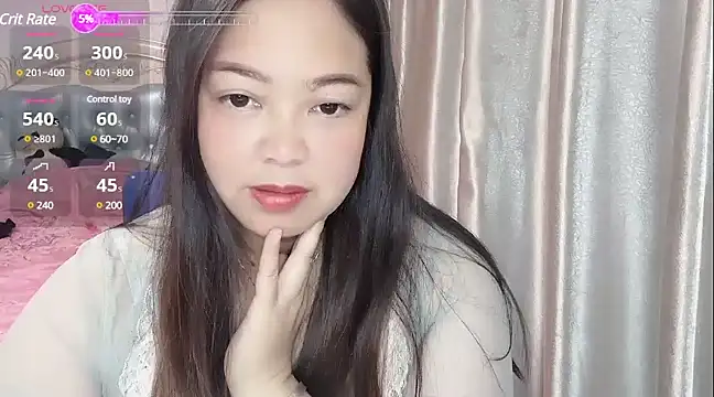 wuwu-w online show from December 7, 2024, 6:10 am