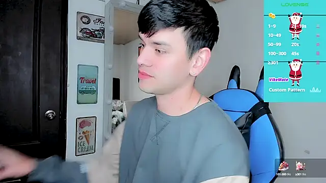 Snapshot of joe_jhon chatting on December 17, 2024, 12:43 pm joe jhon online show from December 17, 2024, 12:43 pm