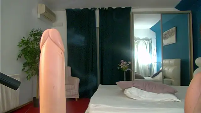 Anne Blueeyes online show from January 24, 2025, 4:49 pm