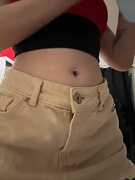 Morguisssz online show from November 5, 2025, 2:44 am