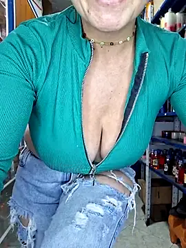 Snapshot of nidia2026 chatting on February 3, 2026, 2:44 pm nidia2026 online show from February 3, 2026, 2:44 pm