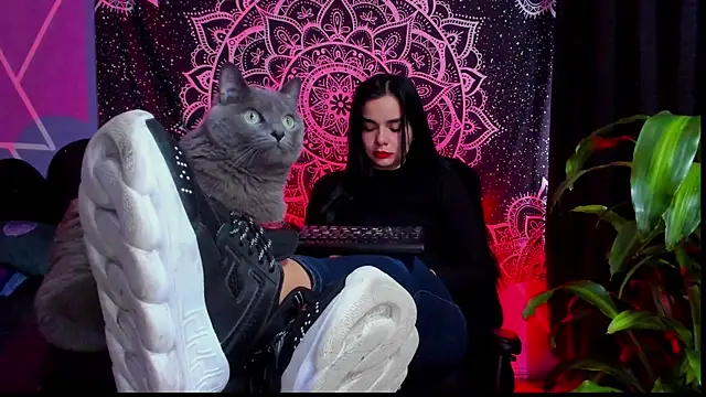 thakytona online show from April 26, 2026, 7:44 pm