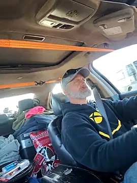 DatingProfile USA 43 str8 online show from October 4, 2025, 12:08 am