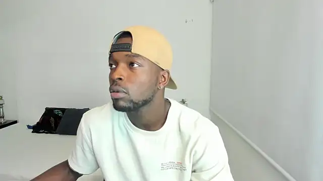 Dylan Taylor online show from February 12, 2025, 4:44 am