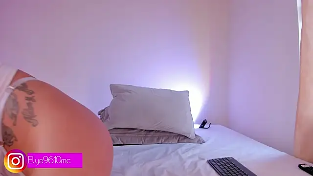 ellie mcdonald online show from February 12, 2025, 8:40 pm