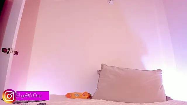 ellie mcdonald online show from February 27, 2025, 7:37 pm